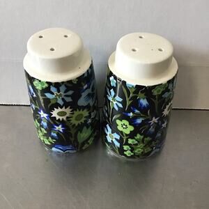 Vintage 1970's Napcoware Floral Salt & Pepper Shakers